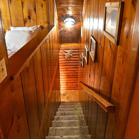 Harris Lakeview Cabin ベース・レイク エクステリア 写真