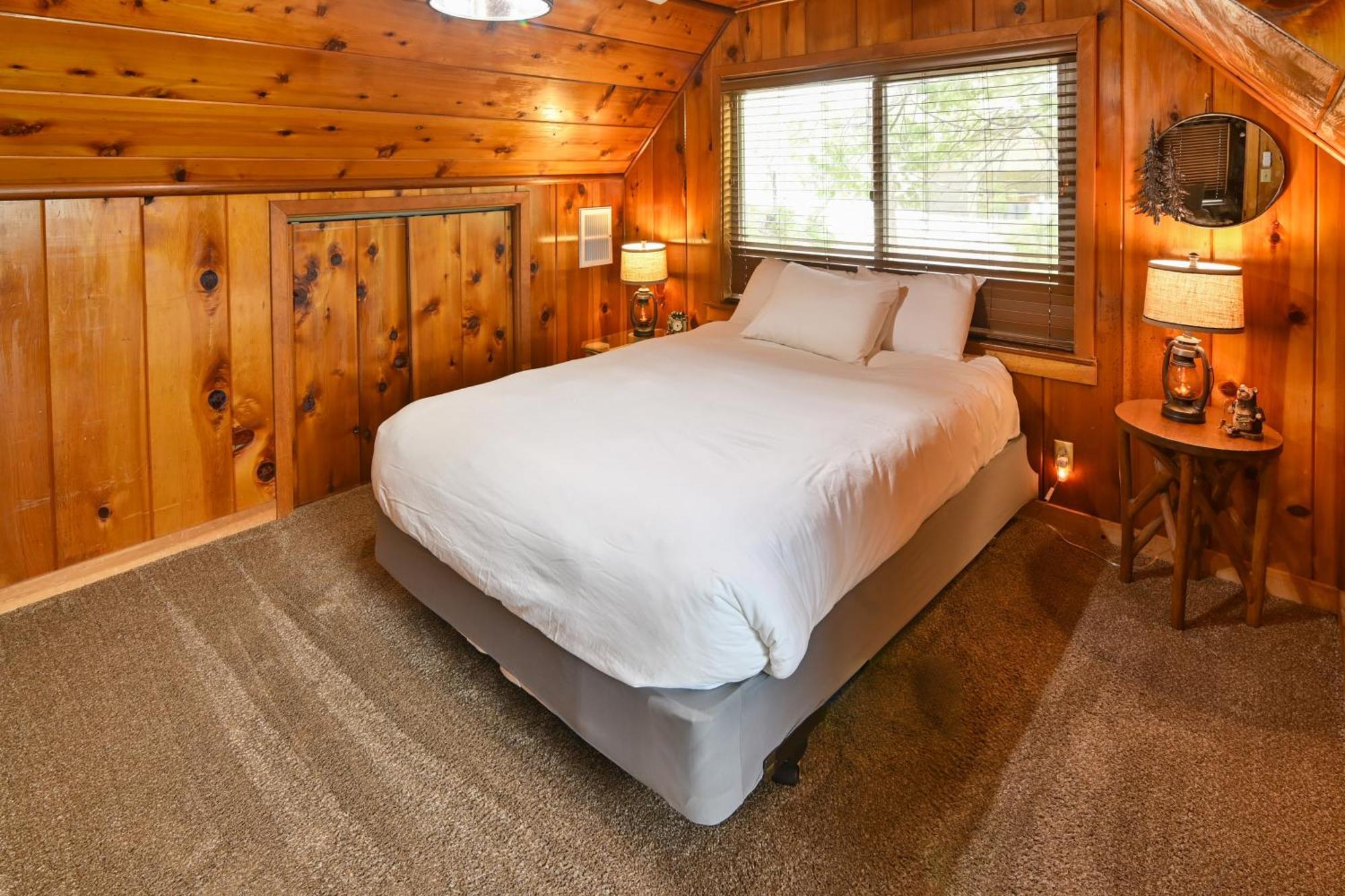 Harris Lakeview Cabin ベース・レイク エクステリア 写真