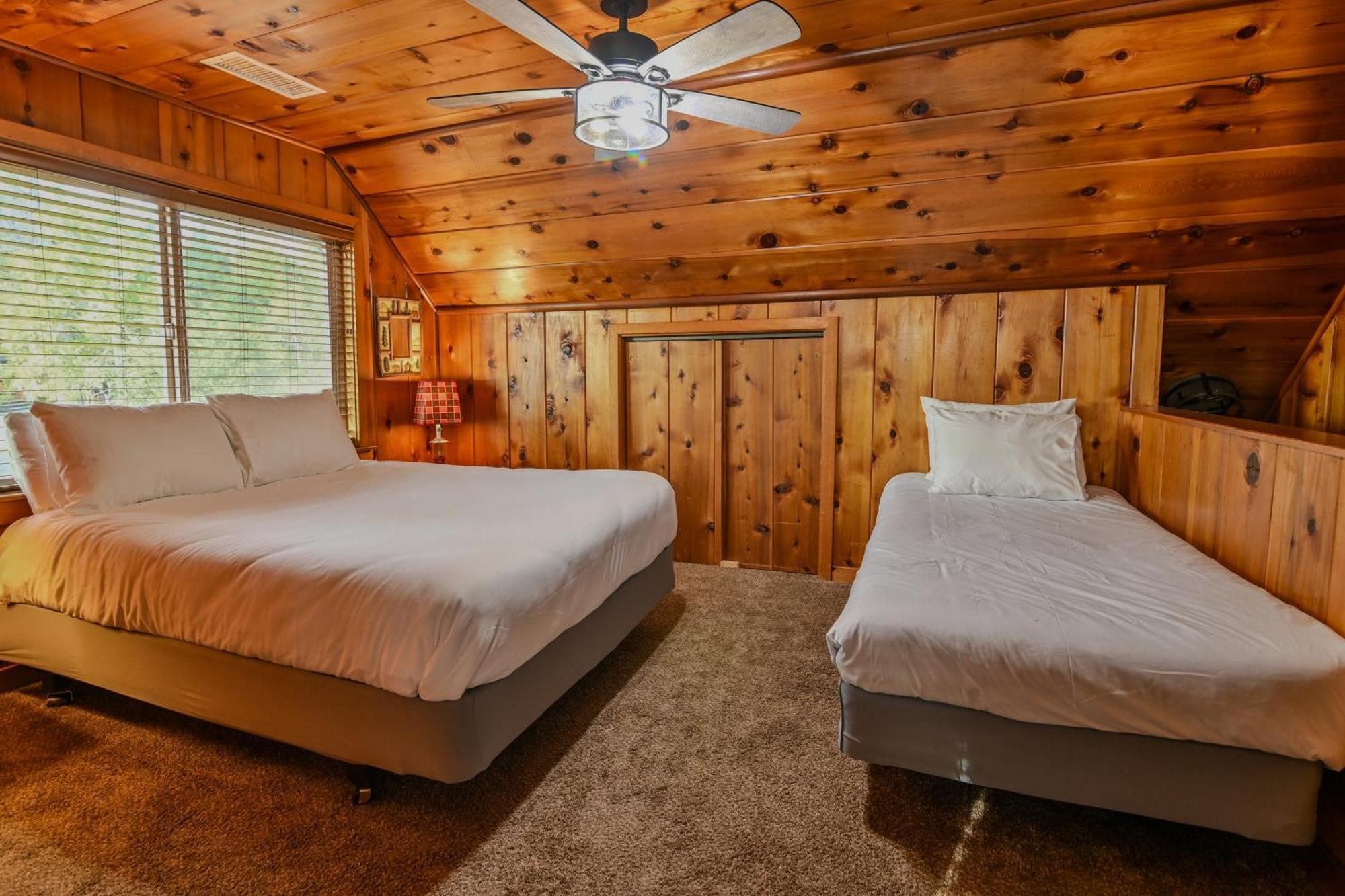 Harris Lakeview Cabin ベース・レイク エクステリア 写真